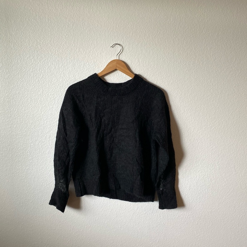 Everlane alpaca sweater size small